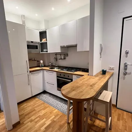 Da Vinci - With Balcony In Design District - Tortona Area Apartamento *